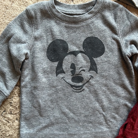 Boys bundle of 5 long sleeve 12 months tops - Picture 2 of 12